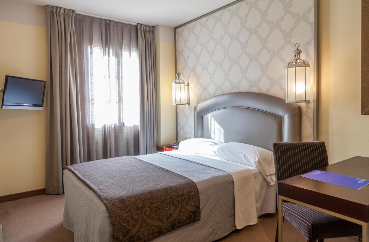 Hotel Macia Alfaros Κόρδοβα Εξωτερικό φωτογραφία